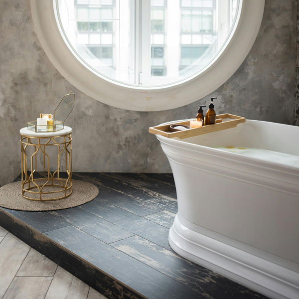 Bathroom with raised screed